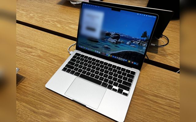 Apple MacBook Air 13 (2026, M5)